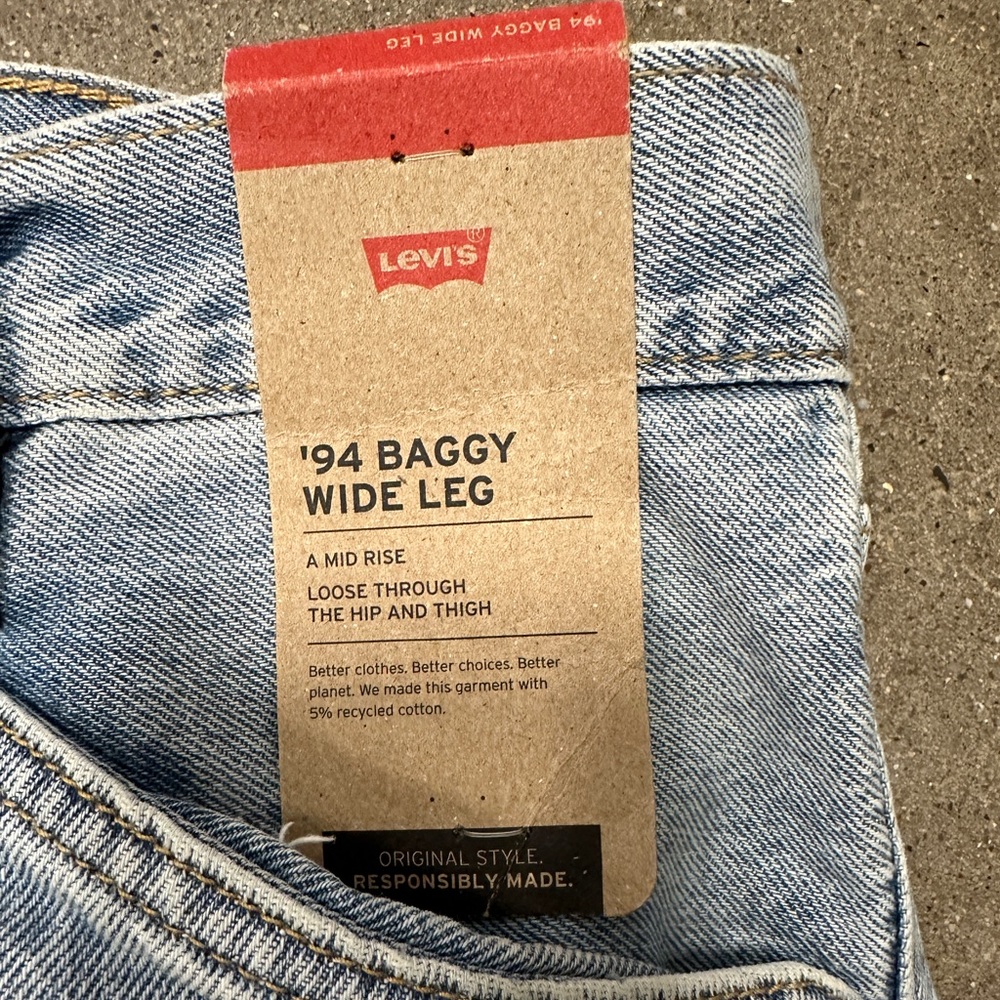 Levi's Women’s '94 Baggy Wide Leg Premium Jeans. Sz 33x31. MSRP: $80 NWT